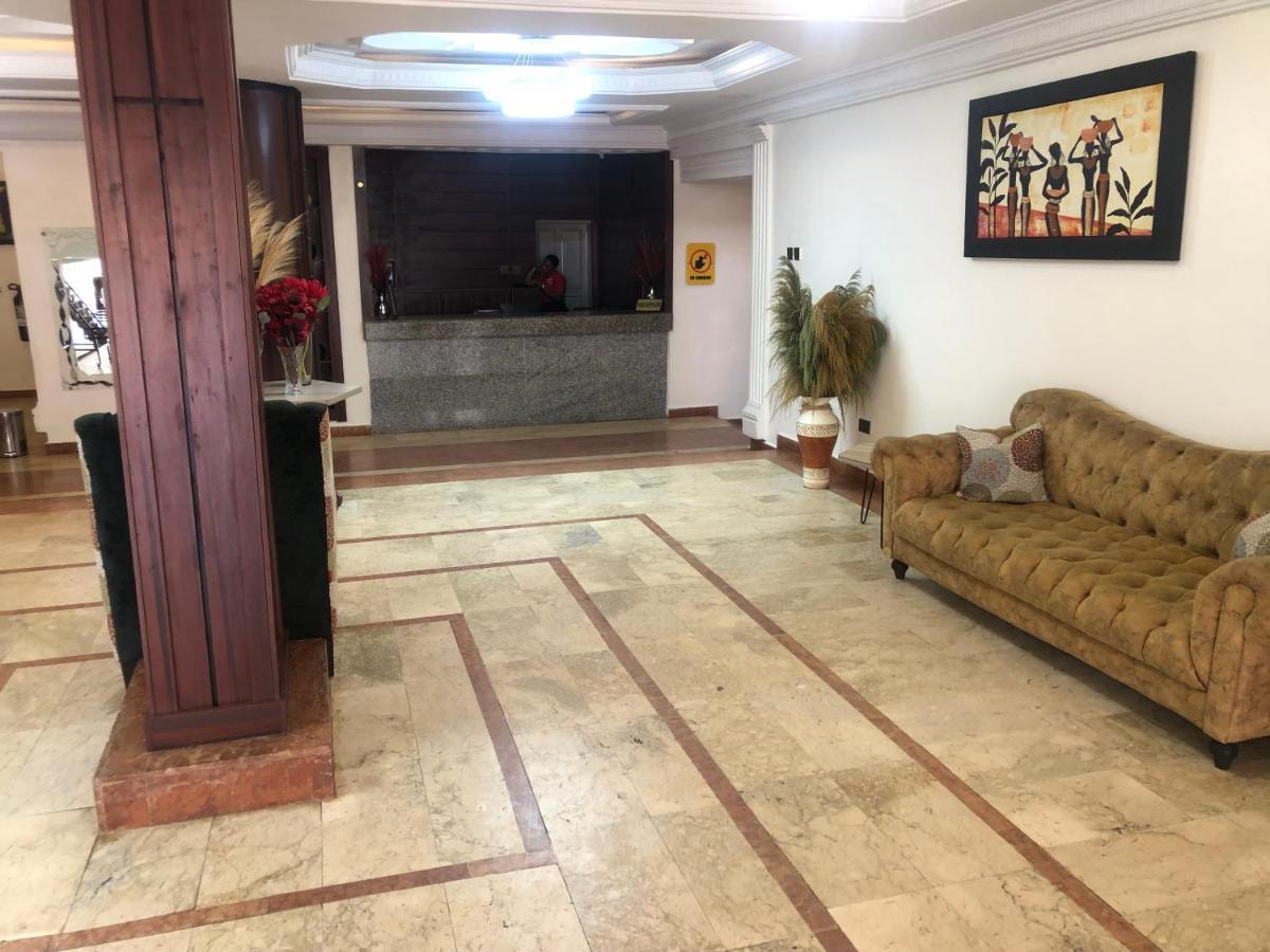 Roban Hotels Limited Enugu Buitenkant foto