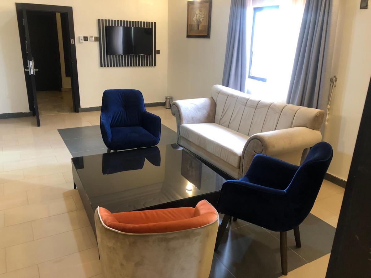 Roban Hotels Limited Enugu Buitenkant foto